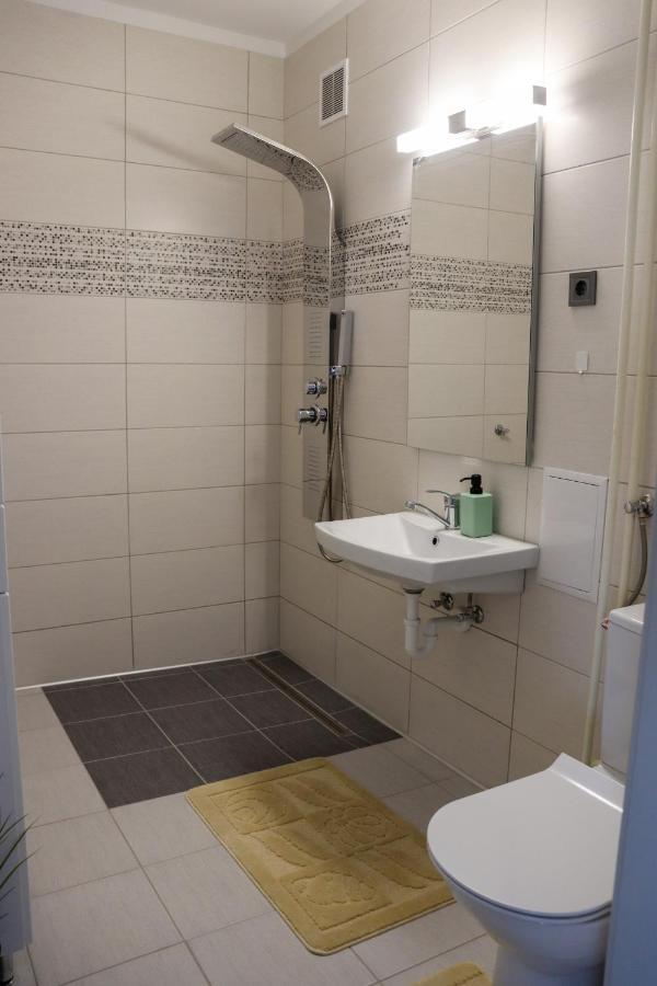 SalgótarjánKrisztina Apartman公寓 外观 照片